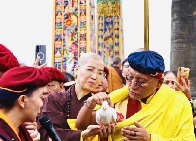 Tác bạch Tri ân Tạ pháp