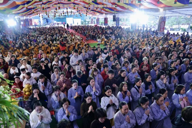 Giới thứ 3: Không tà dâm
