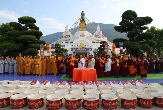 Lễ Phóng sinh trong Pháp hội Cầu An Tara Yuldog 15/8