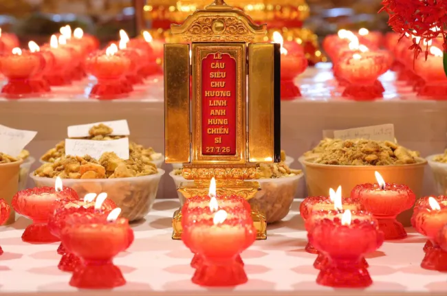 Báo Đại Biểu Nhân Dân - Mùa lễ Vu Lan tưởng niệm Anh hùng Liệt sĩ tại Đại Bảo tháp Mandala Tây Thiên