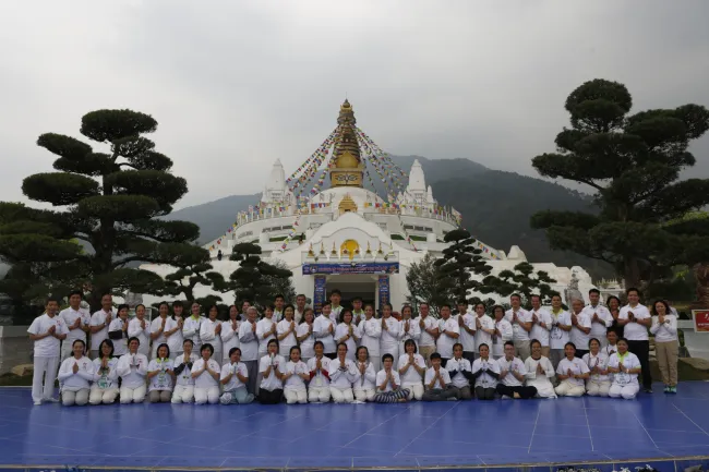 Khóa Chuyên Tu Vi Nhiễu 108 Vòng Đại Bảo Tháp Mandala Tây Thiên Viên Mãn