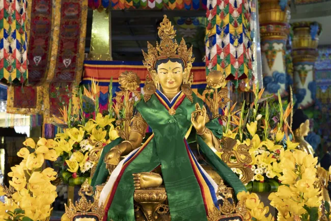 Hãy đánh thức Năng lượng giác ngộ Mẫu tính bên trong bạn!