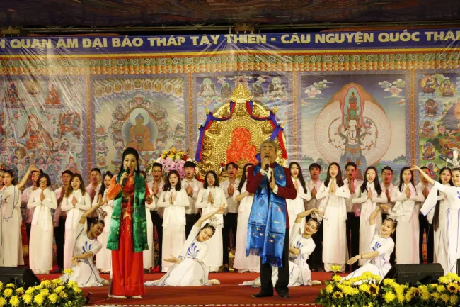 [ BẢN TIN VĂN HÓA THỂ THAO ] Dàn Nghệ Sĩ Tên Tuổi Hội Tụ Trên Sân Khấu Chương Trình “Quan Âm – Mẹ từ bi”